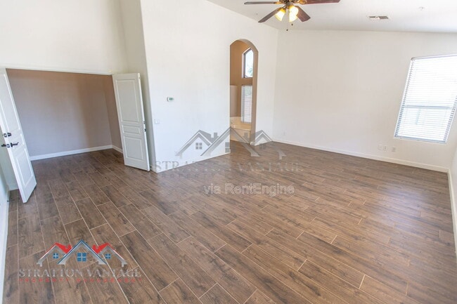 Building Photo - 38414 N 12th St