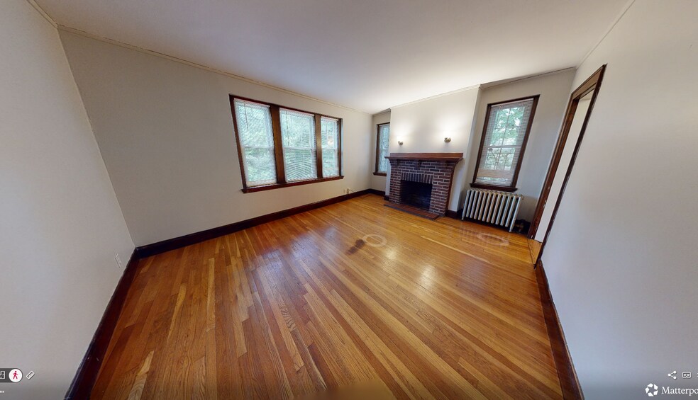 Building Photo - 116 College Ave