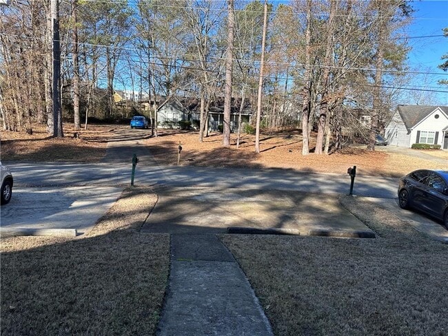 Building Photo - 502 Oakwood Ct