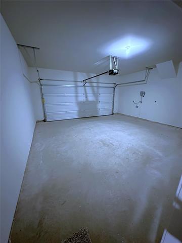 Building Photo - 2024 Brentwood Dr
