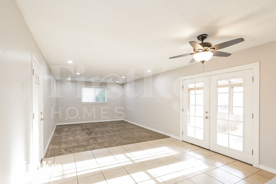 Building Photo - 1321 S Beck Ave