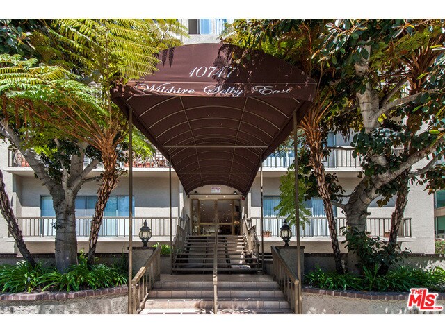 Building Photo - 10747 Wilshire Blvd