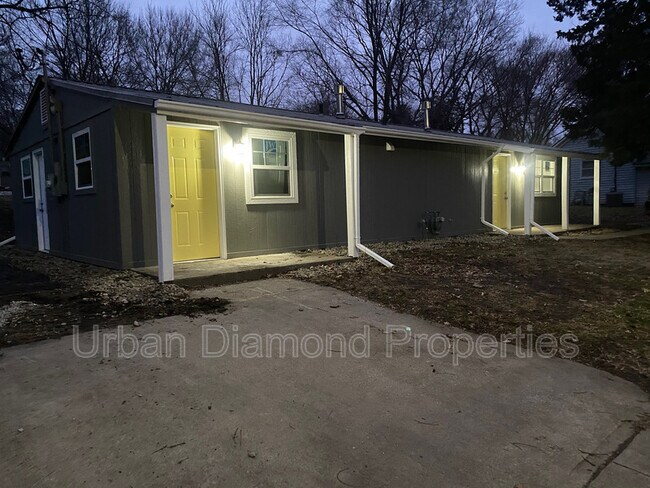 Building Photo - 534 Richfield Rd