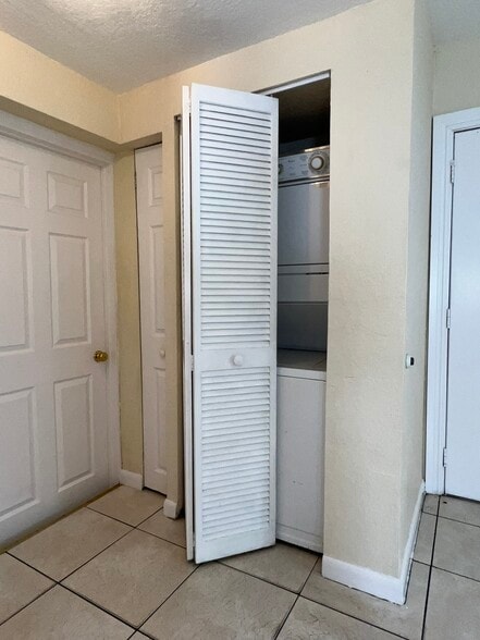Storage Closet | Washer/Dryer Combo - 774 NW 41st St