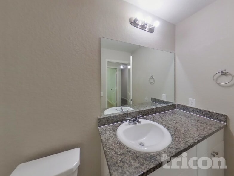 Building Photo - 6815 Hibiscus Falls