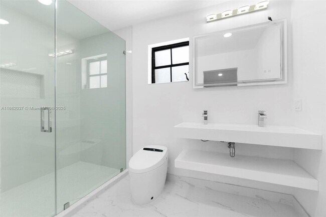 Building Photo - 6234 SW 151st Ct