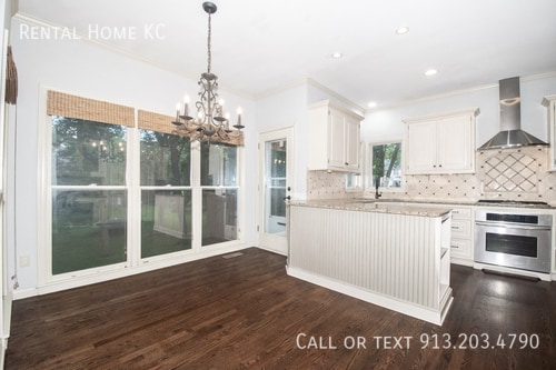 Building Photo - 15715 Beverly Ct