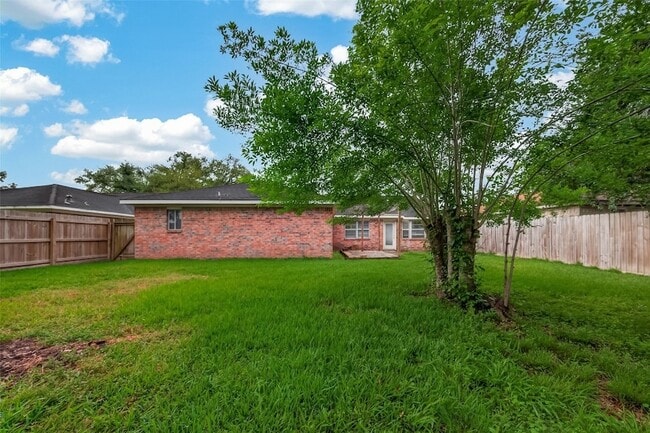 Building Photo - 16219 Rill Ln