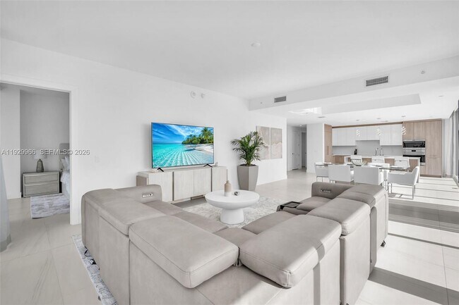 Building Photo - 151 N Seabreeze Blvd