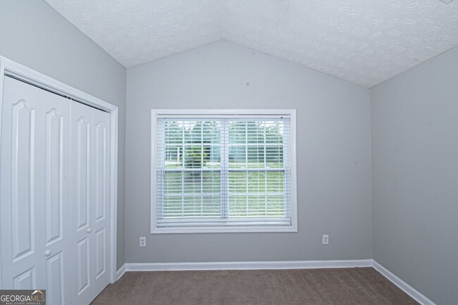 Building Photo - 65 Weldon Pl