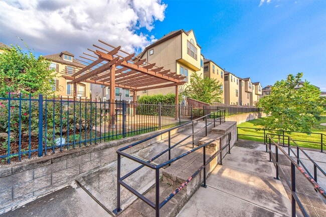 Building Photo - 12258 Oxford Cres Cir