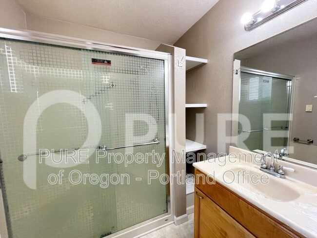 Building Photo - 8506 SE Mill St