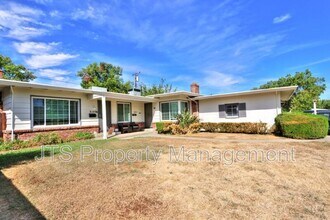 Building Photo - 3109-3111 Hampshire Drive