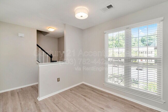 Building Photo - 2881 Burgundy Pl