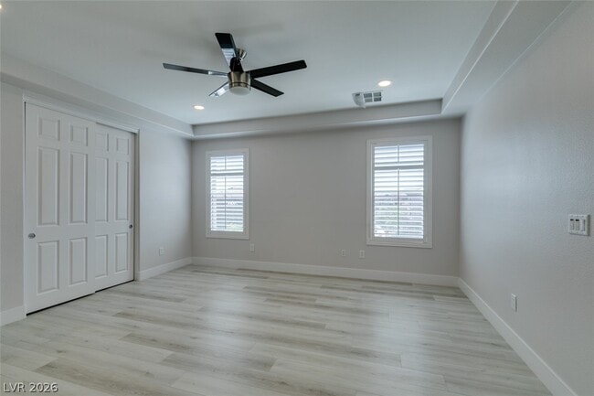 Building Photo - 11370 Merado Peak Dr