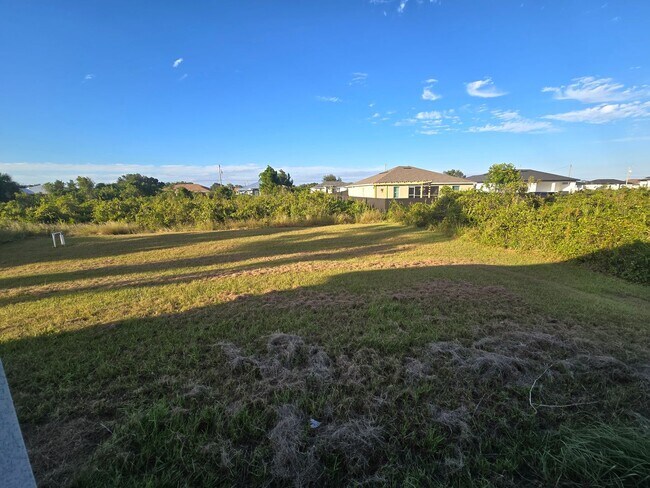 Building Photo - Great location, close to ST RD 82-Three be...