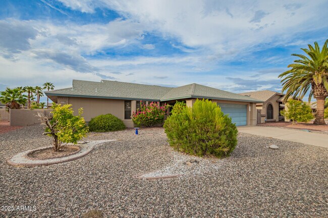 Building Photo - 13722 W Gable Hill Dr