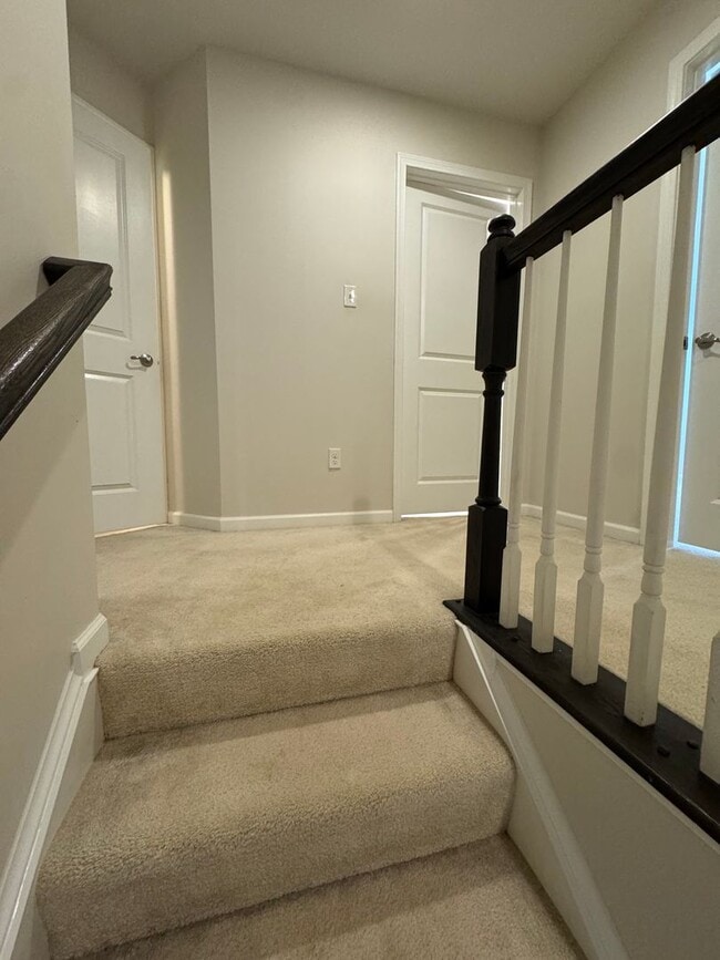 Building Photo - Beautiful 3 Bedroom 3.5 Bath in Sewickley, PA!