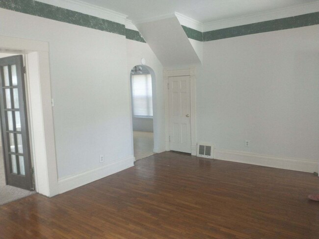 Building Photo - 1245 SW Clay St