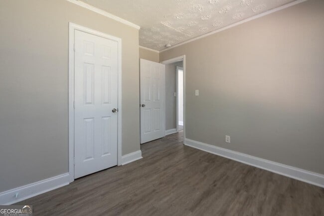 Building Photo - 2153 Burroughs Ave SE