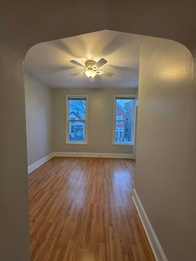 Building Photo - 3611 S Wood St