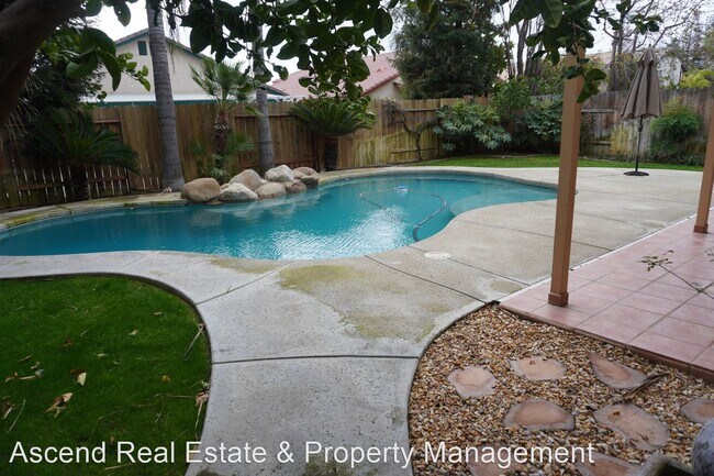 Building Photo - 4 br, 2 bath House - 10405 Heather Valley Dr.
