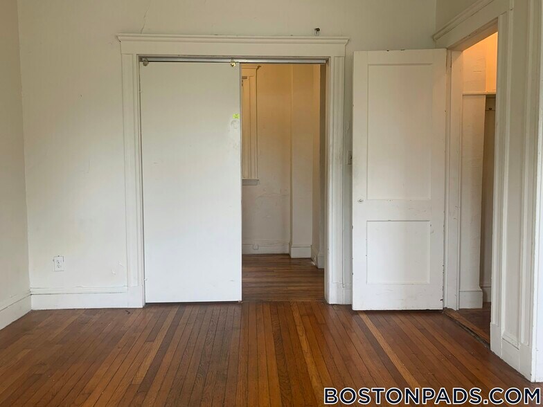 Building Photo - 1179 Boylston St