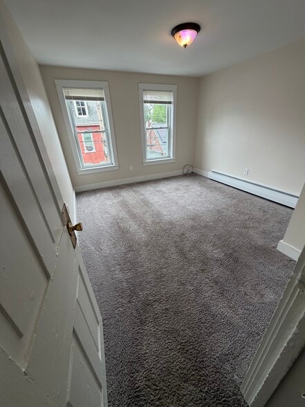 Bedroom #1 (2nd Floor) - 654 Poplar St