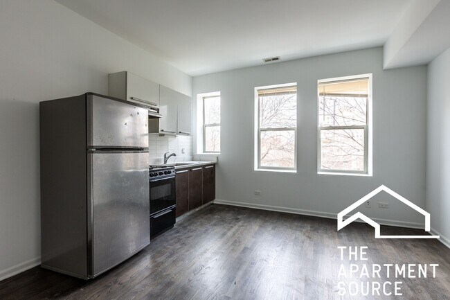 Building Photo - 5054 N Winthrop Ave