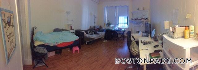 Building Photo - 62 Boylston St