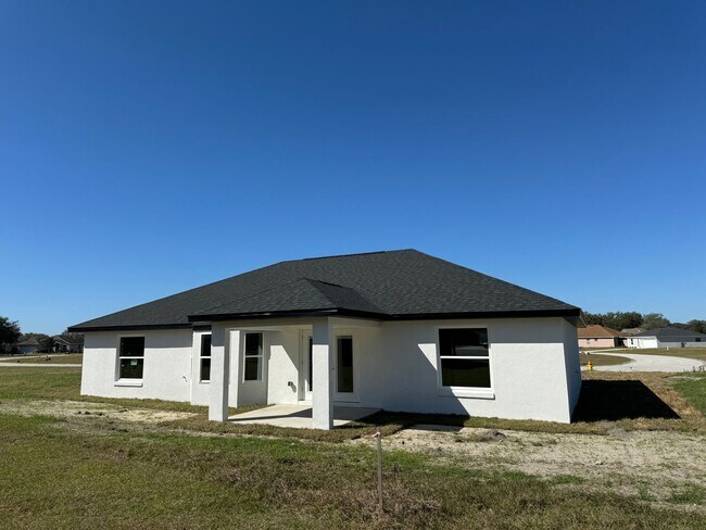Building Photo - Bushnell 3BR/2BA Home! Brand New Everythin...