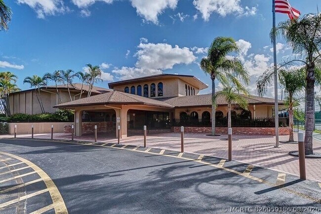 Building Photo - 3810 NW 23rd Ct