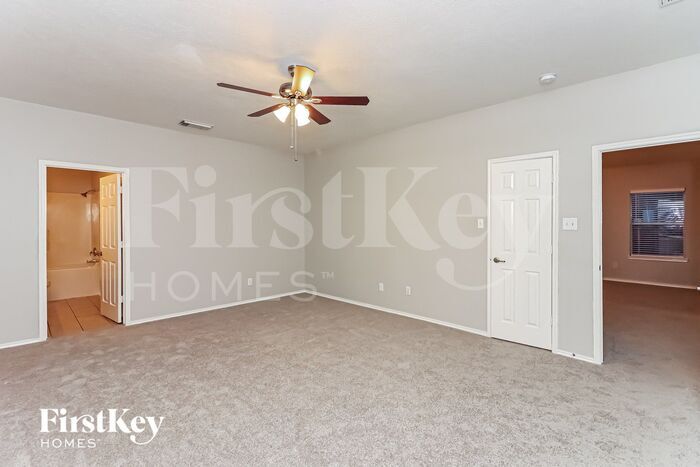 Building Photo - 18126 Iris Edge Way