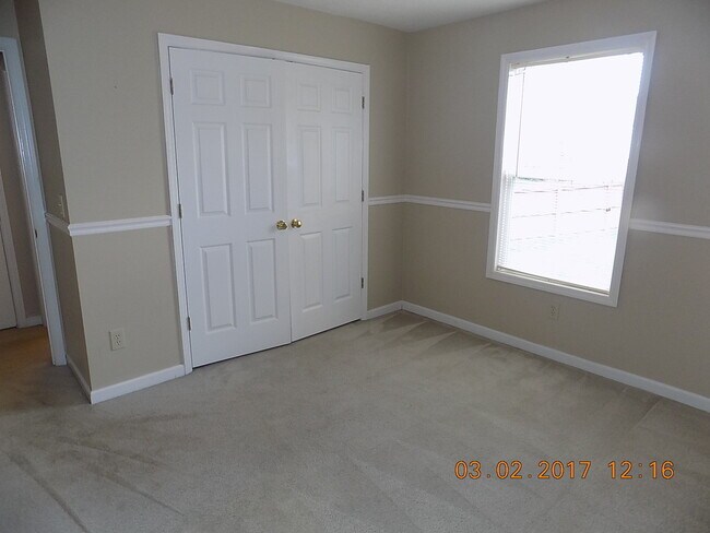 Building Photo - Ranch in Timber Creek. 3 Bedrooms. Fenced.      20260805