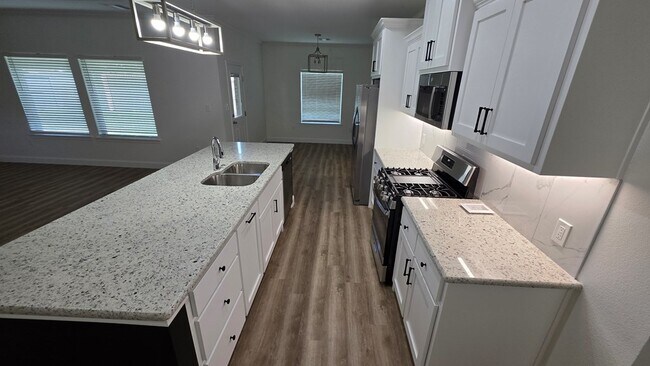 Building Photo - 1004 Killdeer Ct