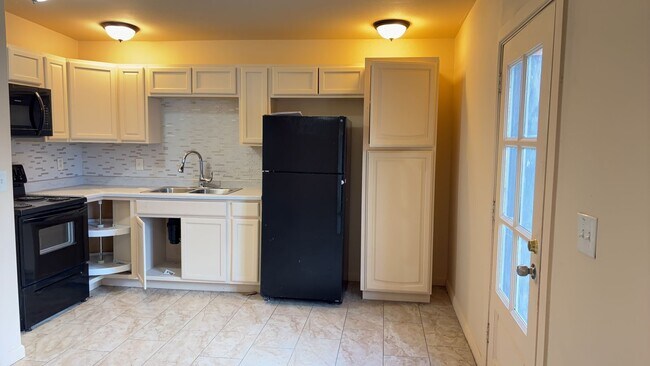 Building Photo - 6714 N 54th Ave