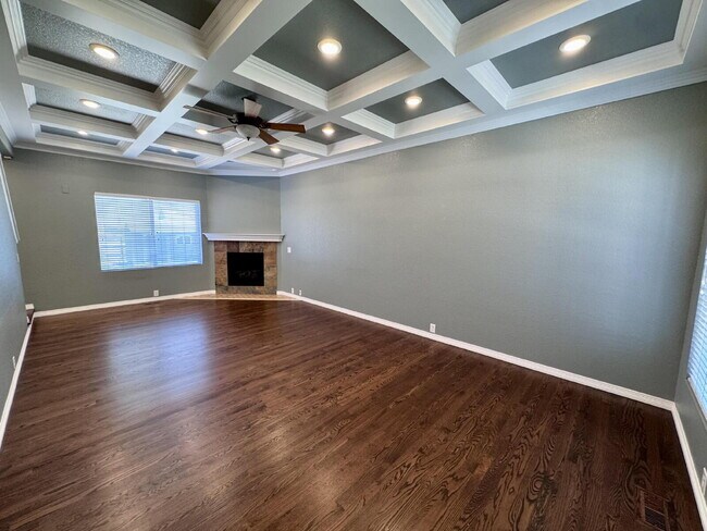 Building Photo - 11260 Jersey Way