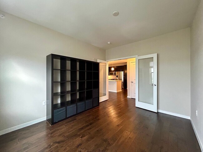 Building Photo - Top floor 2bd 2 bath condo conveniently located in Broomfield!