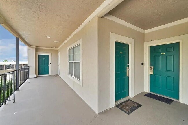 Building Photo - 7039 Kingston Cove Ln