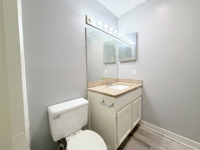 Building Photo - 9461 Pagewood Ln