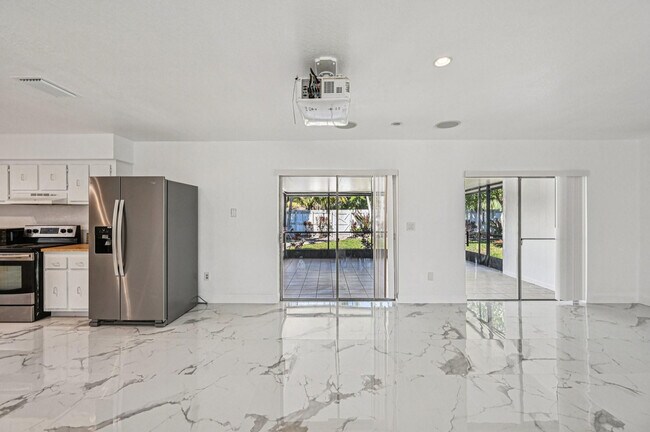 Building Photo - 4549 Baldric St