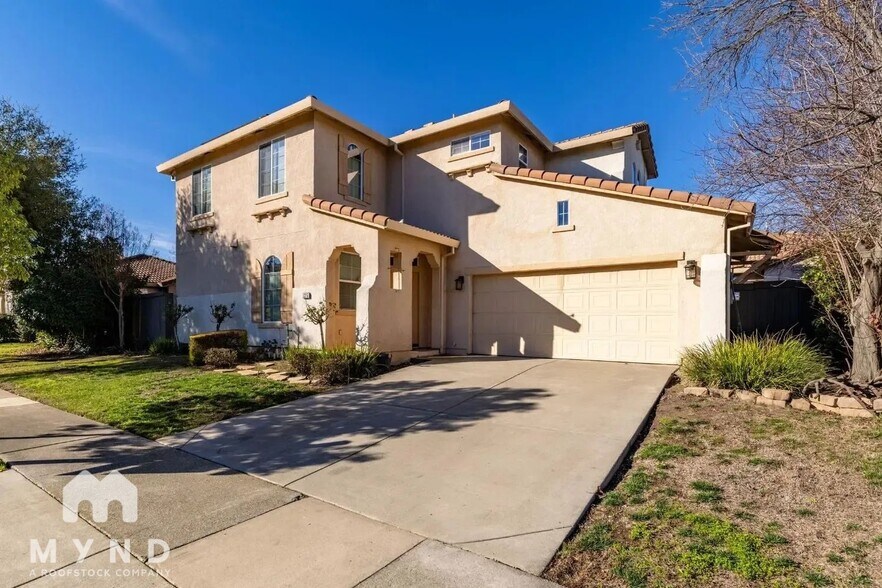Primary Photo - 5325 Dunlay Dr