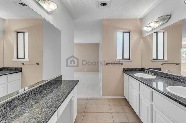 Building Photo - 1362 Casa Ct
