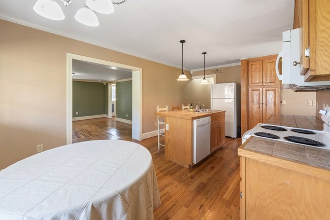 Building Photo - 143 Bertie Ln