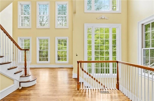 Building Photo - 430 W Wesley Rd NW