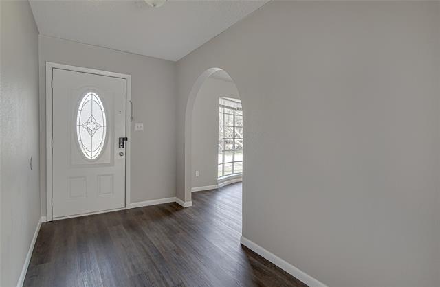 Building Photo - 4801 Winesanker Way