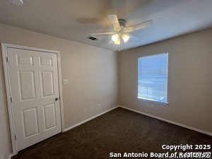 Building Photo - 5811 Golf Bend