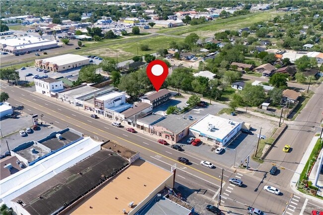 Building Photo - 130 N Texas Ave