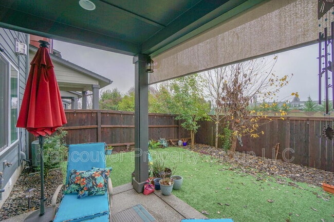 Building Photo - 11805 NE 108th St