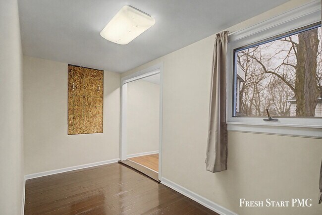 Building Photo - Charm Meets Modern Living in the Heart of Stanton